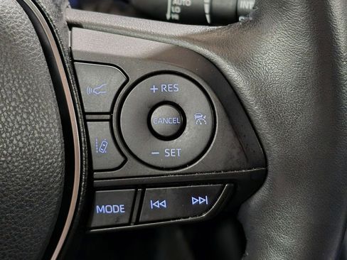 Used 2022 Toyota RAV4 XSE AWD/4WD image 13