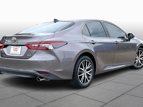 Used 2023 Toyota Camry XLE w/ Navigation Package image 13