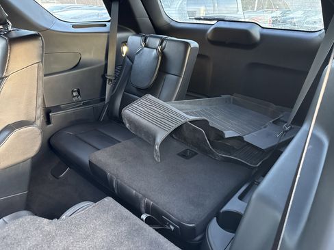 Used 2023 Ford Explorer ST w/ Equipment Group 401A image 9