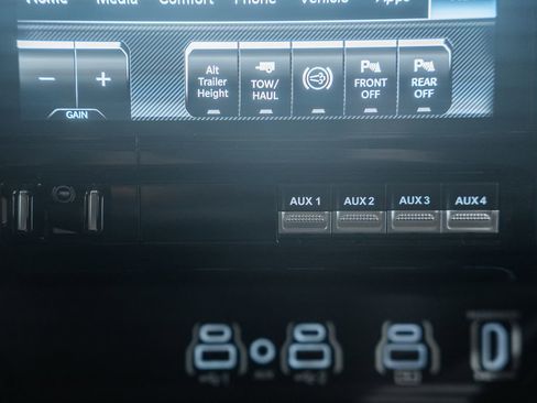 New 2026 RAM 2500 Limited AWD/4WD image 26
