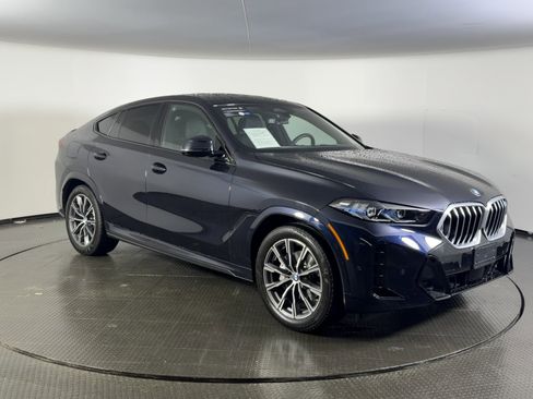Certified 2025 BMW X6 xDrive40i w/ Climate Comfort Package AWD/4WD image 3