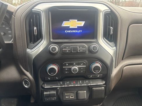 Used 2023 Chevrolet Silverado 2500 LT w/ Convenience Package image 13