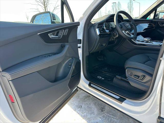 New 2026 Audi Q7 3.0T Premium Plus AWD/4WD image 22