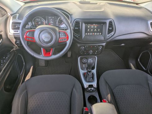 Used 2020 Jeep Compass Sport image 32