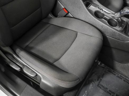 Used 2023 Chevrolet Malibu LT FWD image 46