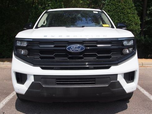 Certified 2025 Ford Expedition Max Active AWD/4WD image 3