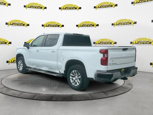 Used 2025 Chevrolet Silverado 1500 LT AWD/4WD image 3
