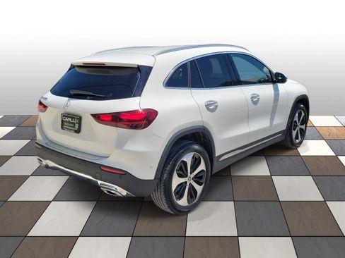Used 2025 Mercedes-Benz GLA 250 image 4