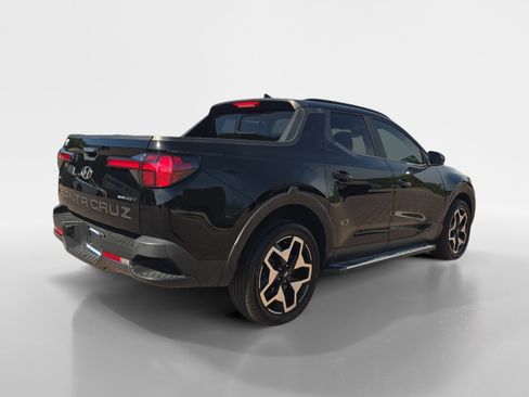Used 2022 Hyundai Santa Cruz Limited AWD/4WD image 3