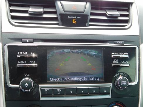 Used 2017 Nissan Altima 2.5 S FWD image 10