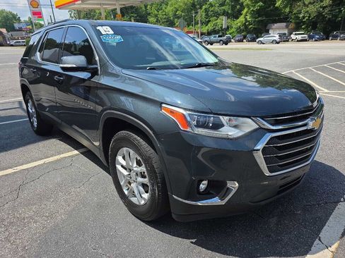 Used 2019 Chevrolet Traverse LT image 7