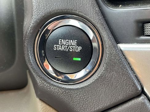 Used 2019 Chevrolet Tahoe LT w/ LT Signature Package image 22