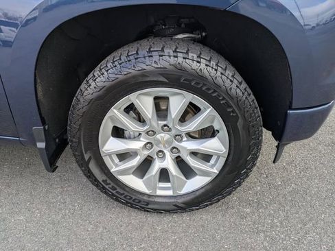 Used 2023 Chevrolet Silverado 1500 Custom image 11