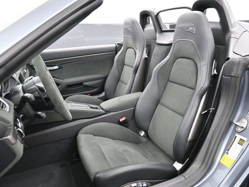 Certified 2025 Porsche 718 Boxster Spyder RS image 5