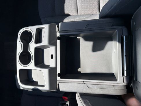 New 2026 GMC Sierra 1500 SLE image 30