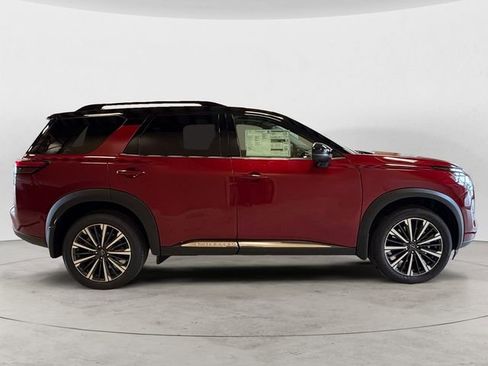 New 2026 Nissan Pathfinder Platinum w/ Lighting Package AWD/4WD image 6