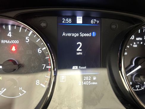 Used 2021 Nissan Rogue Sport SL w/ Premium Package FWD image 10