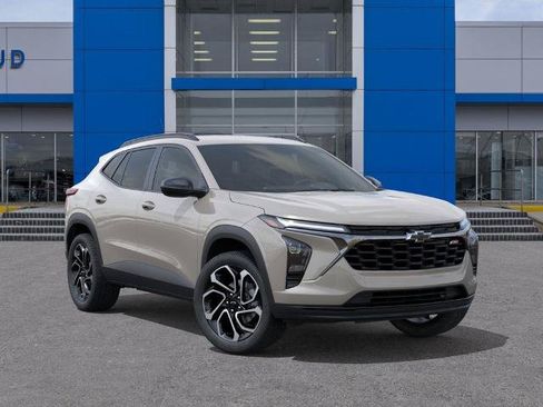 New 2026 Chevrolet Trax RS w/ Driver Confidence Package FWD image 7