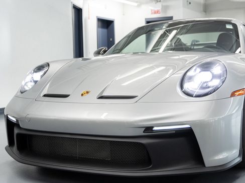 Used 2022 Porsche 911 GT3 RWD image 14