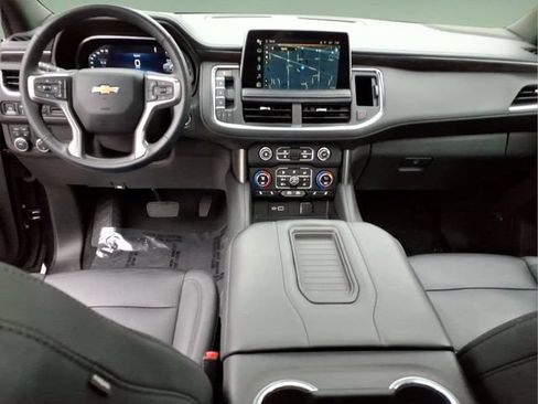 Used 2023 Chevrolet Tahoe LT w/ Luxury Package AWD/4WD image 16