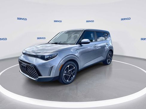 Used 2023 Kia Soul EX FWD image 4