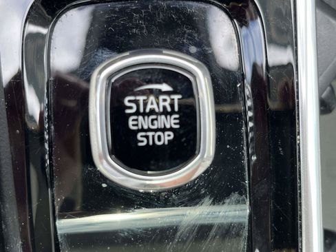 Certified 2023 Volvo XC90 B6 Core w/ Protection Package Premier AWD/4WD image 22