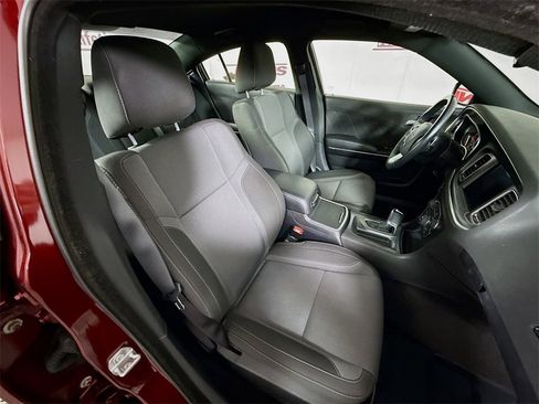 Used 2017 Dodge Charger R/T image 29