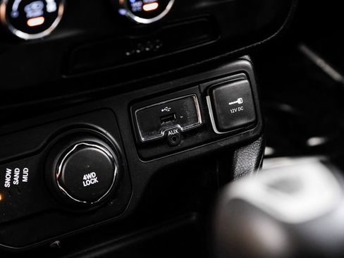 Used 2018 Jeep Renegade Sport w/ Power & Air Group AWD/4WD image 22