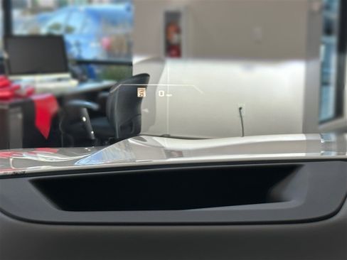 Used 2024 BMW X6 M60i w/ Dynamic Handling Package image 54