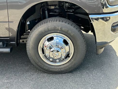 New 2026 RAM 3500 Tradesman AWD/4WD image 11
