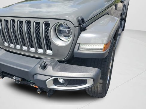 Used 2020 Jeep Wrangler Unlimited Sahara AWD/4WD image 9
