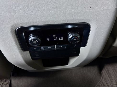 Used 2026 GMC Yukon Denali w/ Sun & Power Step Package AWD/4WD image 27