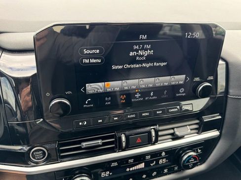 Used 2024 Nissan Pathfinder SL image 20