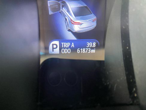 Used 2016 Toyota Avalon XLE Premium FWD image 17