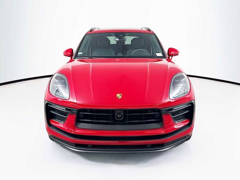 New 2025 Porsche Macan image 6