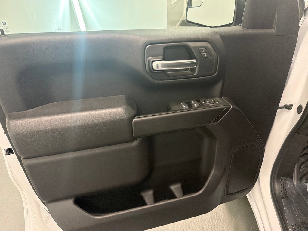 New 2026 GMC Sierra 1500 Pro w/ Pro Value Package AWD/4WD image 9