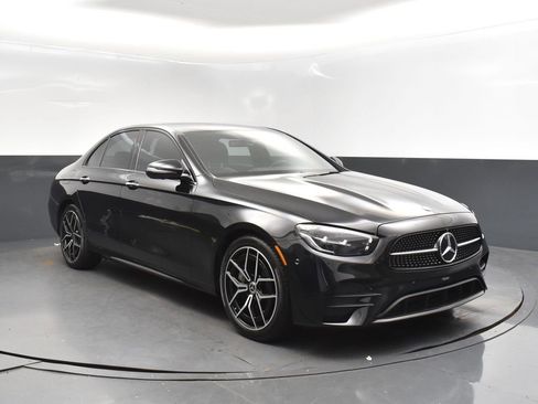 Used 2022 Mercedes-Benz E 350 Sedan image 9