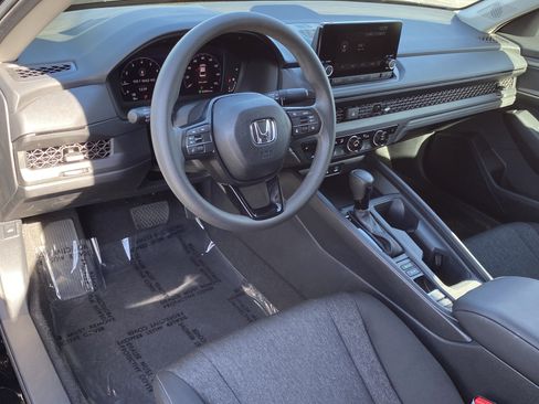 Used 2025 Honda Accord SE image 14