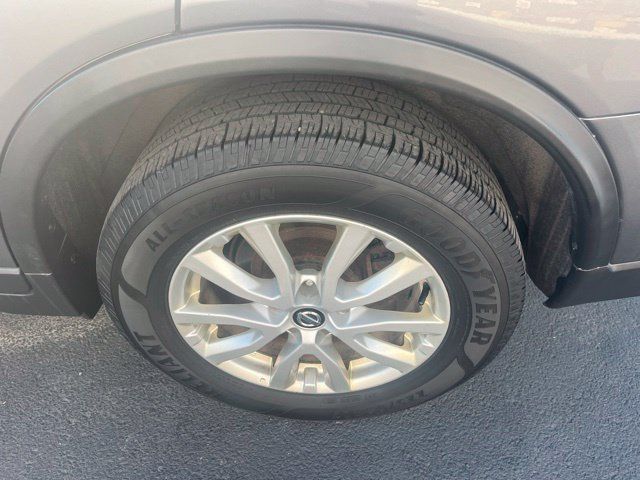 Used 2020 Nissan Rogue SV AWD/4WD image 19