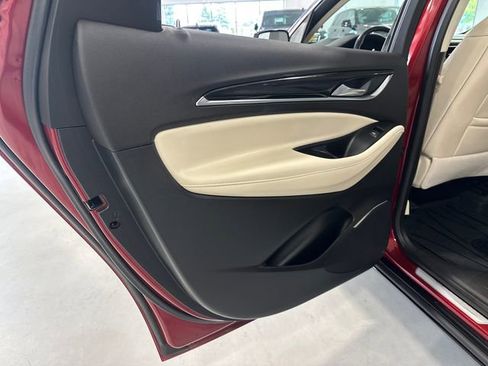 Used 2022 Buick Enclave Premium w/ Experience Buick Package image 31