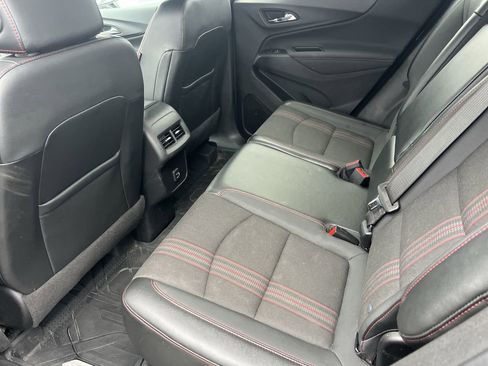 Used 2023 Chevrolet Equinox RS image 32