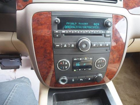 Used 2011 Chevrolet Tahoe LT AWD/4WD image 11
