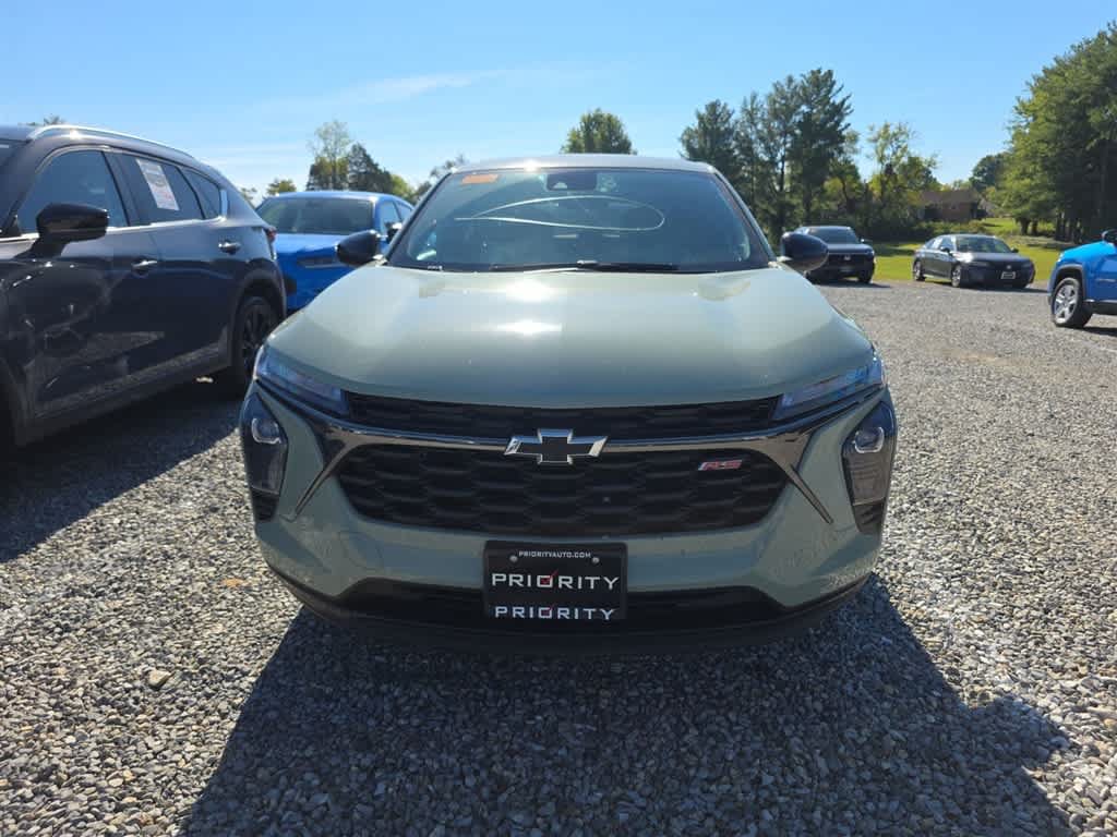Used 2024 Chevrolet Trax RS FWD image 4