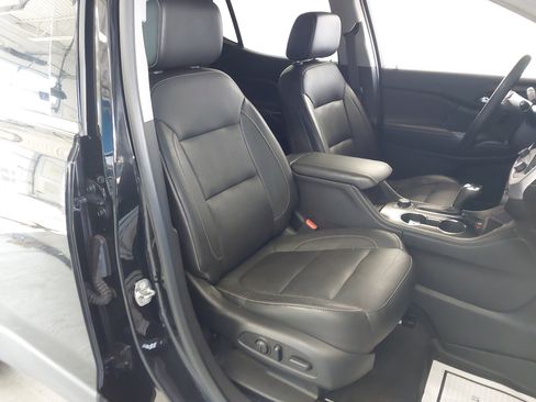 Used 2017 GMC Acadia SLT image 28