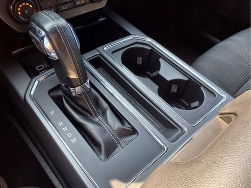 Used 2017 Ford F150 XLT w/ Equipment Group 302A Luxury AWD/4WD image 17