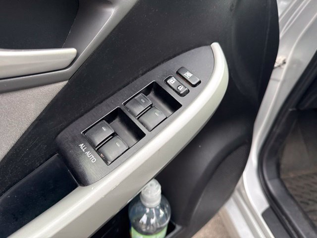 Used 2013 Toyota Prius Two FWD image 9