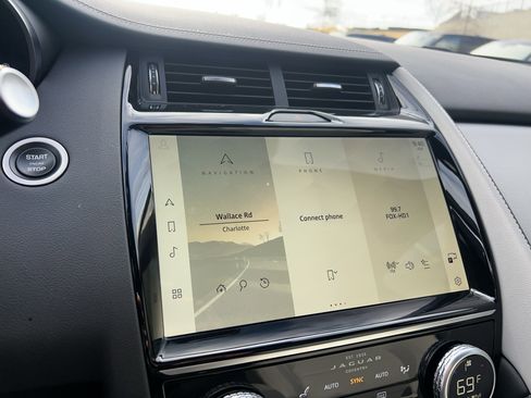 Used 2024 Jaguar E-PACE R-Dynamic SE image 25