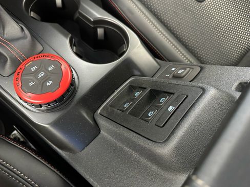 Used 2026 Ford Bronco Raptor AWD/4WD image 38