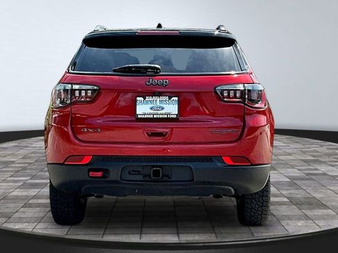 Used 2025 Jeep Compass Trailhawk w/ Trailer Tow Group AWD/4WD image 5