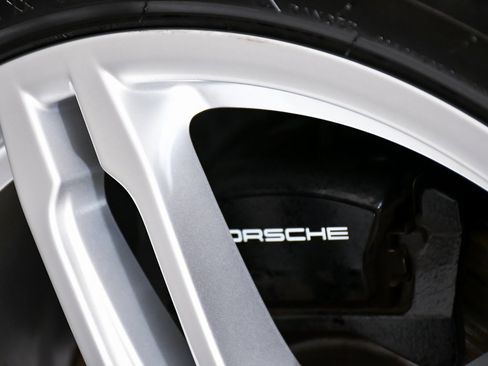 Used 2025 Porsche Macan image 87